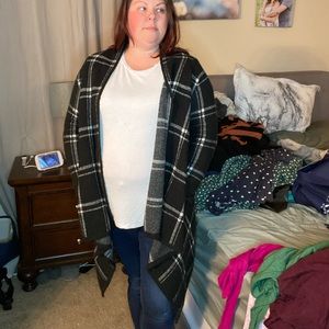 Asymmetrical black and white plaid sweater. Merona brand. Plus size